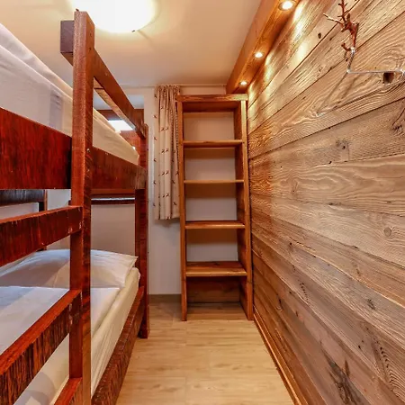Modern Holiday In Salzburg With Swimming Pool Tatil Evi Rauris